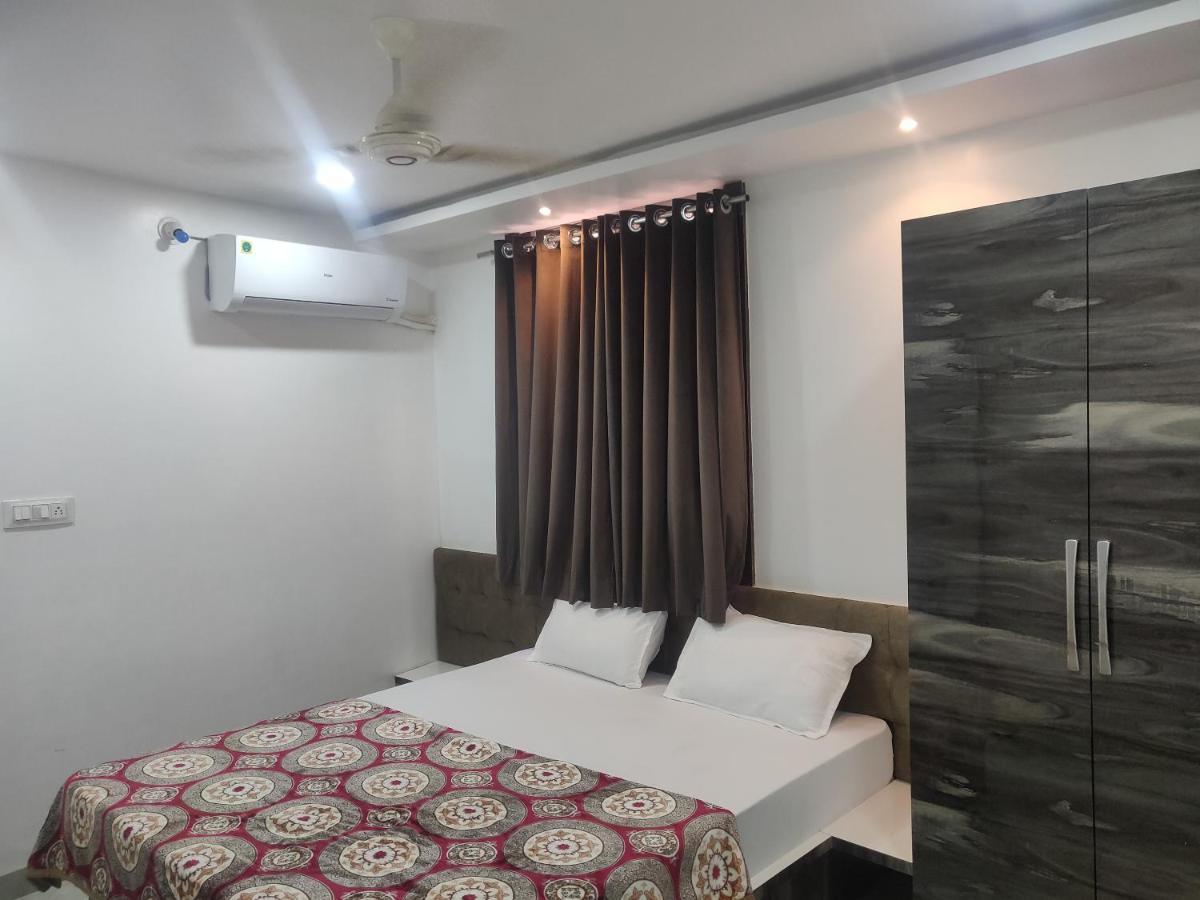 Hotel Rb Palace Indore Eksteriør billede